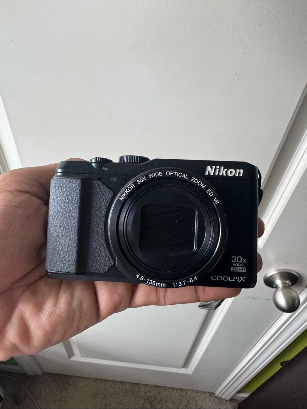 Nikon COOLPIX S9900 Digi Cam Black 30x Optical Zoom w/ Flash - Picture 2 of 8